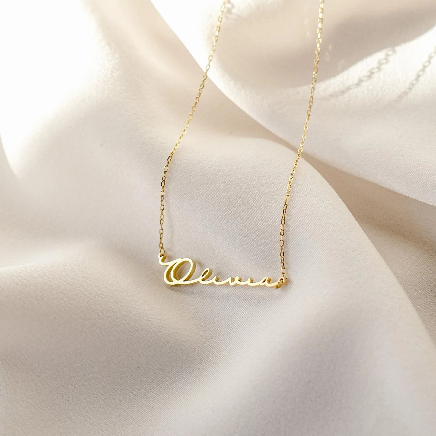 Dainty Name Necklace